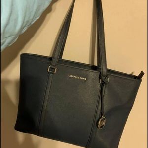 Authentic Michael Kors Tote